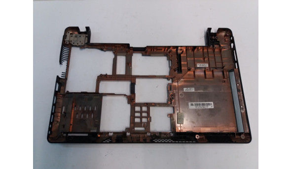 Нижня частина корпуса для ноутбука Asus A52D, K52F, 13GNXM1AP041, Б/В  Пошкоджена решітка радіатора (фото).