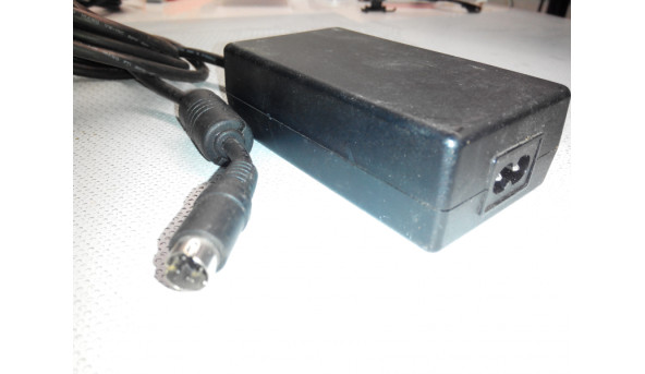 Блок живлення для ноутбука 12V 1.5A, 5V 1.5A, 5-Pins, Iomega DA-30C01, 30941701, б/в. - 312702
