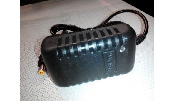 Блок живлення Prowest JB-P-08020O05020, 5V 2A, б/в. - 312730