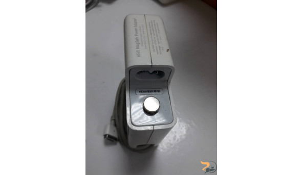 Зарядний пристрій для Apple Model: A1222, Input: 100-240V-1.5A, 85W, 50-60Hz, Output: 16.5-18.5V-3.6-4.6A, неробочий - 312883
