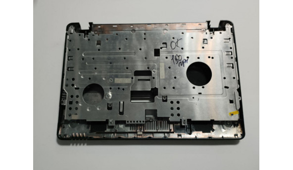 Нижня частина корпуса для ноутбука Asus Eee PC 1215B, 1215N, 12.1", 13GOA3C8AP010-10, Б/В. В хорошому стані, без пошкодженнь. - 313023