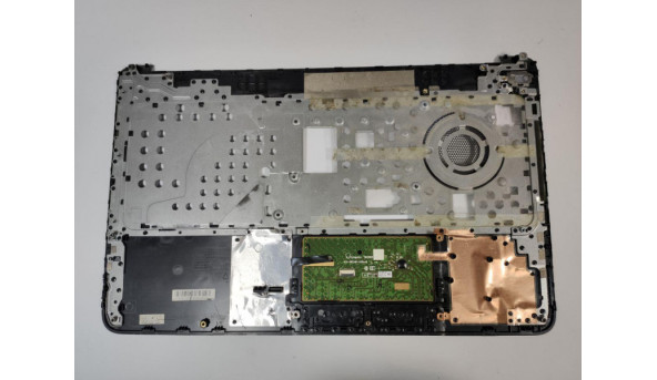 Середня частина корпуса для ноутбука HP Pavilion 15-n, 15-n266sa, JTE39U86TP503, EAU86001060, Б/В. Кріплення всі цілі, є незначні сліди залиття та пошкодження біля тачпаду - 313080