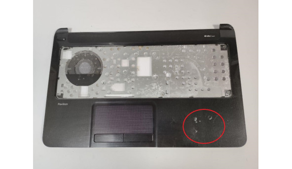 Середня частина корпуса для ноутбука HP Pavilion 15-n, 15-n266sa, JTE39U86TP503, EAU86001060, Б/В. Кріплення всі цілі, є незначні сліди залиття та пошкодження біля тачпаду
