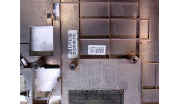 Нижня частина корпусу для ноутбука Dell XPS L501, CN-067N35, Б/В. - 313087