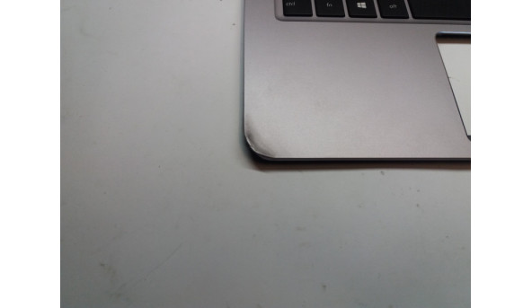 Середня частина ноутбука ASUS ZENBOOK UX330U (13NB0CP1P0XX1X, 90NB0CP1-R32ND0, 13,3") з клавіатурою (ASM16A96DNJ4421),Б/В, Оригінал. Вм'ятини на нижній частині (фото). Всі кріплення цілі. - 313149