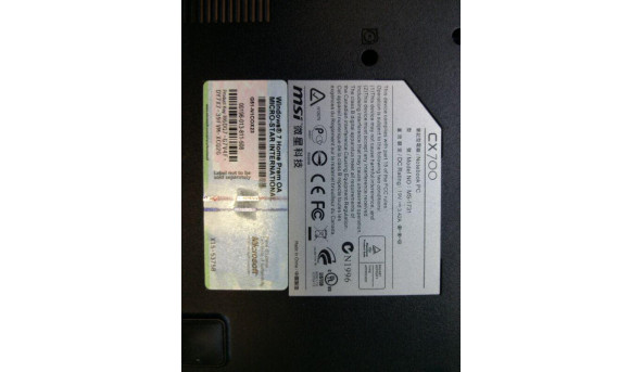 Нижня частина корпуса для ноутбука MSI CX700, 17.3", E2P731DXXX-Y31, Б/В. В хорошому стані, без пошкодженнь.