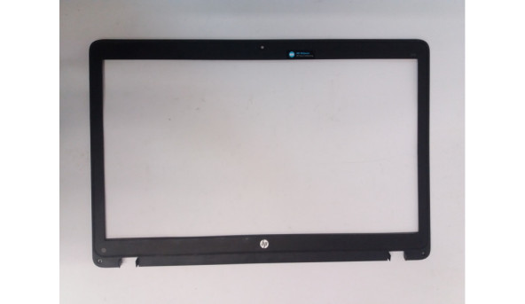 Рамка матриці корпуса для ноутбука HP Probook 470 G0, 15.6", 723640-001, Б/В.  Всі кріплення цілі, без пошкоджень.Є потертості, подряпини,