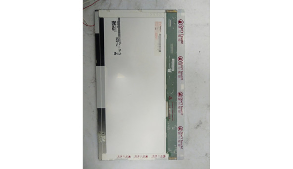 Матриця AU Optronics, B156XW01 V.1, 15.6" WideScreen, HD (1366x768), 30 pin CCFL, Б/В, Має темні плямки, подряпини (фото) - 313247