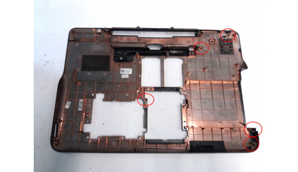 Нижня частина корпусу для ноутбука DELL XPS 17, L701X, L702X, 0JRJ7T, Б/В, пошкоджено 3 кріплення, трішина, скол.
