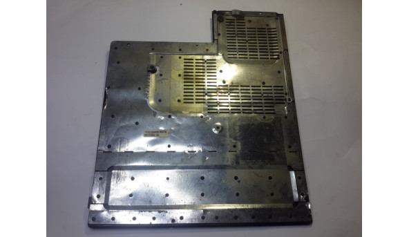 Сервісна кришка для ноутбука Fujitsu Amilo Pa 1510, 83GL50090-03, Б/В. В хорошому стані,без пошкоджень. Є подряпини та потертості. - 313484