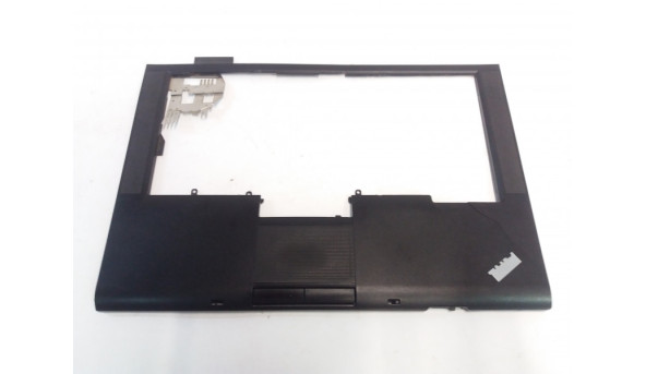 Середня частина корпуса для ноутбука Lenovo ThinkPad T410, 14.1", 50.4FZ02.011, 60.4FZ25.003, б/в. Має трішину, пошкоджено 3 кріплення.