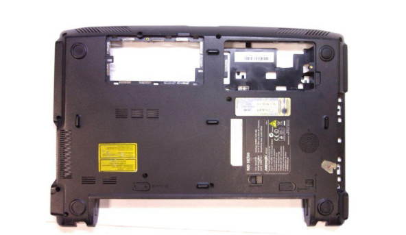 Нижня частина корпуса для ноутбука  Medion Akoya P6812 MD98670,  60.4MX01.004, Б/В