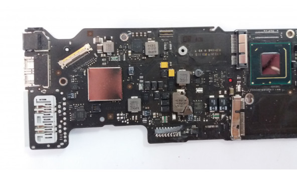 Материнська плата для ноутбука Apple MacBook A1466, 13", 21PJ7MB00C0, б/в. Неробоча, має маханічне пошкодження. Процесор: SR0N5, Intel Core i7-3667U - 313839