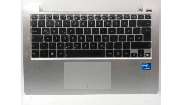 Середня частина корпуса з робочою клавіатурою для ноутбука Asus X202E, б/в