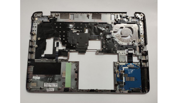 Середня частина корпуса для ноутбука HP EliteBook 840 G1, 14.0", 6070B676601, 730964-001, б/в. Зламане одне кріплення (фото). - 314252