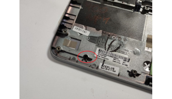 Середня частина корпуса для ноутбука HP EliteBook 840 G1, 14.0", 6070B676601, 730964-001, б/в. Зламане одне кріплення (фото). - 314252