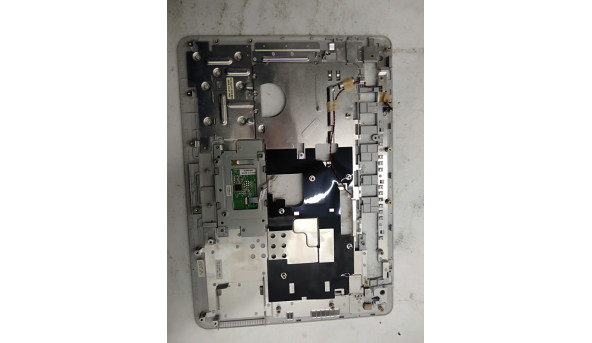 Середня частина корпуса для ноутбука Medion MD 97900, 15.4", 60.4Q109.003, Б/В - 314414