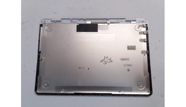 Нижня частина корпуса для ноутбука Asus UX461U, 13NB0GD2AM0311, Б/В, всі кріплення цілі, без пошкоджень.
