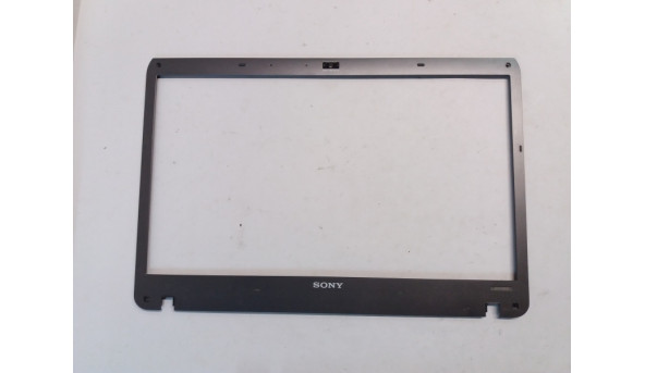 Рамка матриці корпуса для ноутбука Sony Vaio PCG-81212M, 012-100A-2643, Б/В. Кріплення всі цілі, подряпини, потертості.