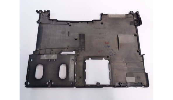 Нижня частина корпуса для ноутбука Sony Vaio VGN-AR71SR, PCG-8112P, 3-209-470, 17", Б/В, всі кріплення цілі, подряпини, потертості.