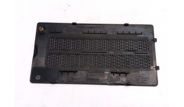 Сервісна кришка для ноутбука Samsung NP670Z5E, BA81-18560A, б/в. В хорошому стані. - 314642