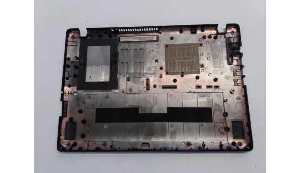 Нижня частина корпуса для ноутбука Acer Aspire V3-371, 439.02B03.xxxx, Б/В, Має пошкоджене одне кріплення та Jack. - 314678