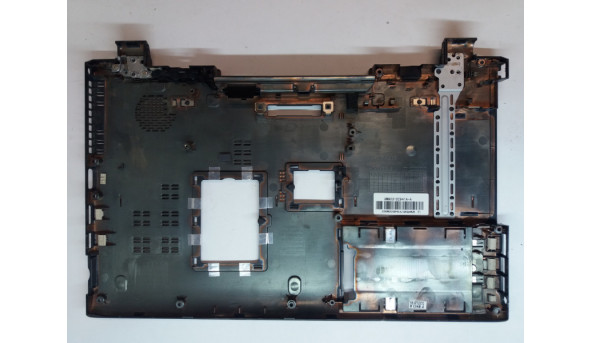Нижня частина корпуса для ноутбука Toshiba Tecra R850, 15.6", GM9030840, GM903102981A, б/в. В хорошому стані, без пошкодженнь.