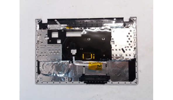 Середня частина корпуса для ноутбука MSI FX600, FX610, MS-16GK, 15,6", 6G1C213P89, Б/В, Всі кріплення цілі, без пошкоджень. - 314870
