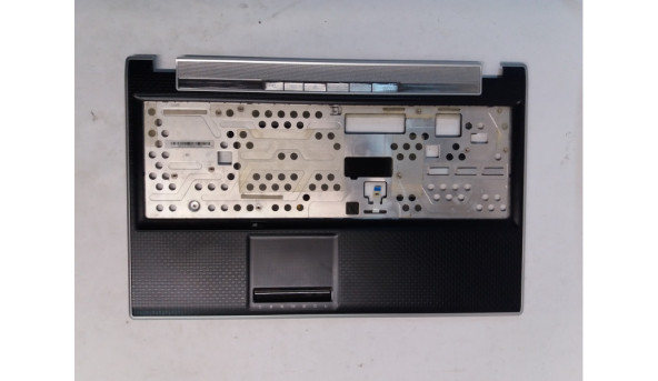 Середня частина корпуса для ноутбука MSI FX600, FX610, MS-16GK, 15,6", 6G1C213P89, Б/В, Всі кріплення цілі, без пошкоджень.