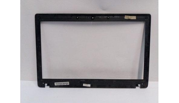Рамка матриці корпуса для ноутбука Lenovo G560E, AP0IS000100, Б/В, Має тріщину зліва знизу. - 314903