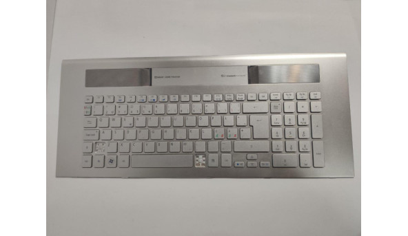 Клавіатура для ноутбука Acer Aspire 8943G, 18.4", б/в.  Клавіатура не робоча, зламані два кріплення (фото), відсутні дві клавіші