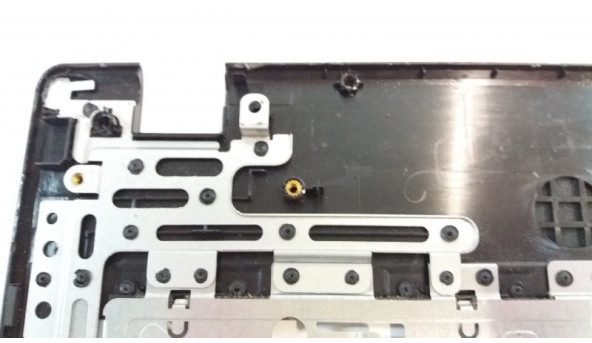 Середня частина корпуса для ноутбука Acer Aspire 7741G, MS2309, 17,3", DAZ604HN0100, Б/В. Є пошкодження кріплення (фото). - 315060
