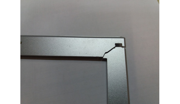 Рамка матриці корпуса для ноутбука SONY VAIO VPCSB, PCG-4121GM, 012-100A-6394-E, Б/В, має пошкодження (фото) - 315083