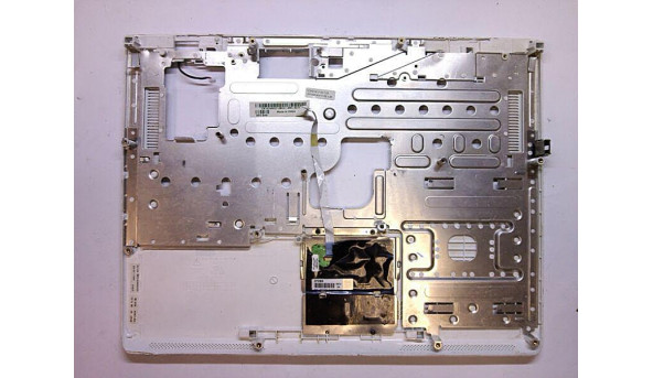 Середня частина корпуса для ноутбука Dell Inspiron 1501, CN-0U957, Б/В. - 315091