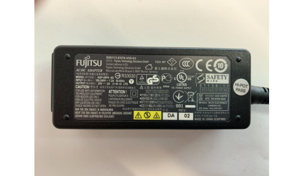 Оригінальний блок живлення Fujitsu ADP-40PH AD, 40W, 20V, 2A, продається разом із шнуром 220V, Б/В