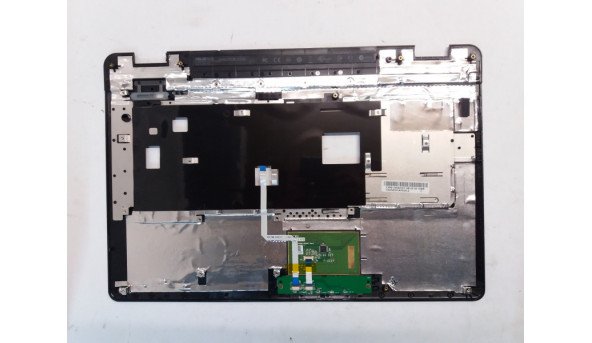 Середня частина корпуса для ноутбука Asus X72D, K72D, K72DR, K72F, K72JK, A72JC, 13N0-JWA0101, 13GNZW1AP030-2, 17.3", Б/В, всі кріплення цілі, подряпини, потертості. - 315307
