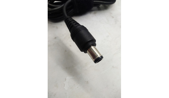Зарядка для ноутбука Toshiba, 15V, 5A, 100-240V, 50-60Hz - 315327