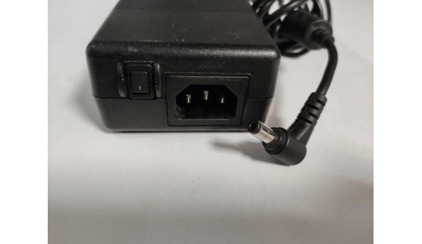 Зарядка, блок живлення для ноутбука Acer, FSP GROUP INC Model: FSP FSP135-ASAN1, Б/В. INPUT: 100-240v--50-60Hz, OUTPUT: 19Vdc--7.1A, 135W - 315386