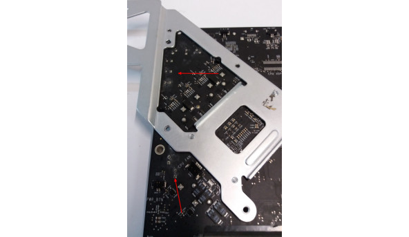 Материнська плата для Apple iMac A1312, 27", 820-2901-A, Б/В, Не тестована, має пошкодження та сліди вологи. - 315397