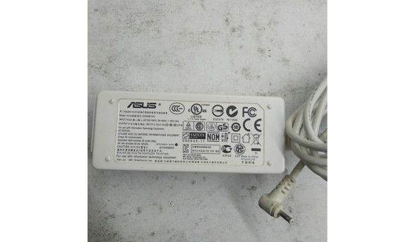 Зарядка  для ноутбука  Asus, exa0901xn, 40W, 19V, 2.1A, 100-240V, 50-60Hz, Оригінал