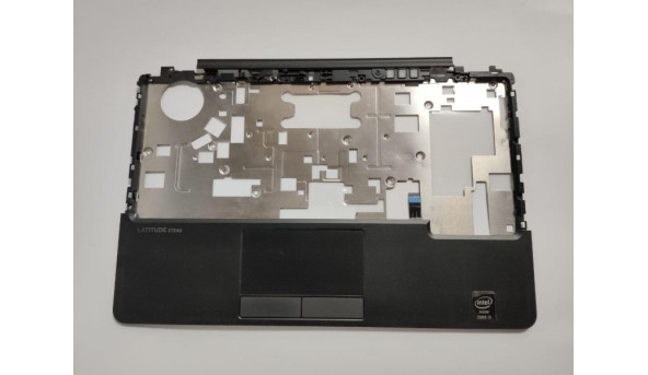 Середня частина корпуса для ноутбука Dell Latitude E7240, 12.5", AP0VM000520, CN-0V2VR6, б/в. В хорошому стані, без пошкодженнь.