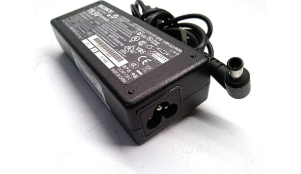 Зарядка для ноутбука Sony VGP-AC19V38, 75W, 19.5V, 3.9A, Оригінал, Б/В - 315698