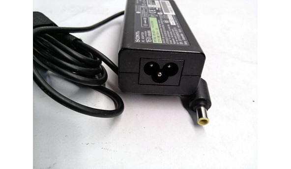 Зарядка для ноутбука Sony VGP-AC16V14, 65W, 16.0V, 4.0A, Оригінал, Б/В - 315699