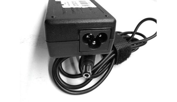 Зарядка для ноутбука Toshiba PA3378E-3AC3, 75W, 15.0V, 5.0A, Оригінал, Б/В - 315703