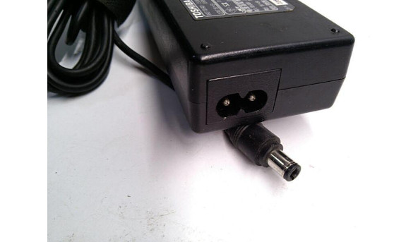 Зарядка для ноутбука Toshiba PA3201U-1ACA, 90W, 15.0V, 5.0A, Оригінал, Б/В - 315705