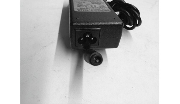 Зарядка для ноутбука Samsung SADP 90FH B, 60W, 19.0V, 4.7A, Оригінал, Б/В - 315706
