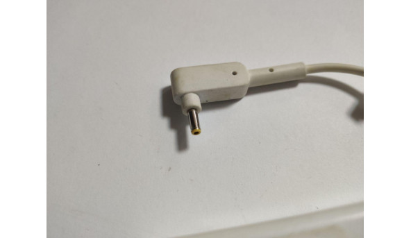 Зарядка, блок живлення для ноутбука Acer, Model: A11-065N1A, Input: 120-240V--1.7A, 50-60Hz, Output: 19V- 3.42A, 65W, Б/В - 315711