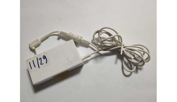 Зарядка, блок живлення для ноутбука Acer, Model: A11-065N1A, Input: 120-240V--1.7A, 50-60Hz, Output: 19V- 3.42A, 65W, Б/В