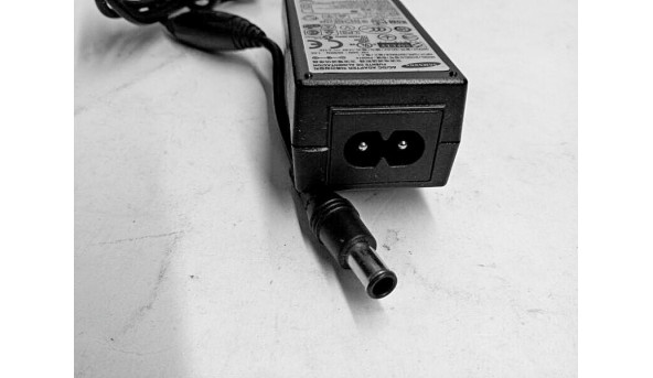 Зарядка для ноутбука Samsung PN3014, 30W, 14.0V, 2.1A, Оригінал, Б/В - 315719
