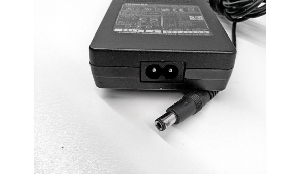 Зарядка для ноутбука Toshiba PA3048U-1ACA, 60W, 15.0 V, 4.0A, Оригінал, Б/В - 315800